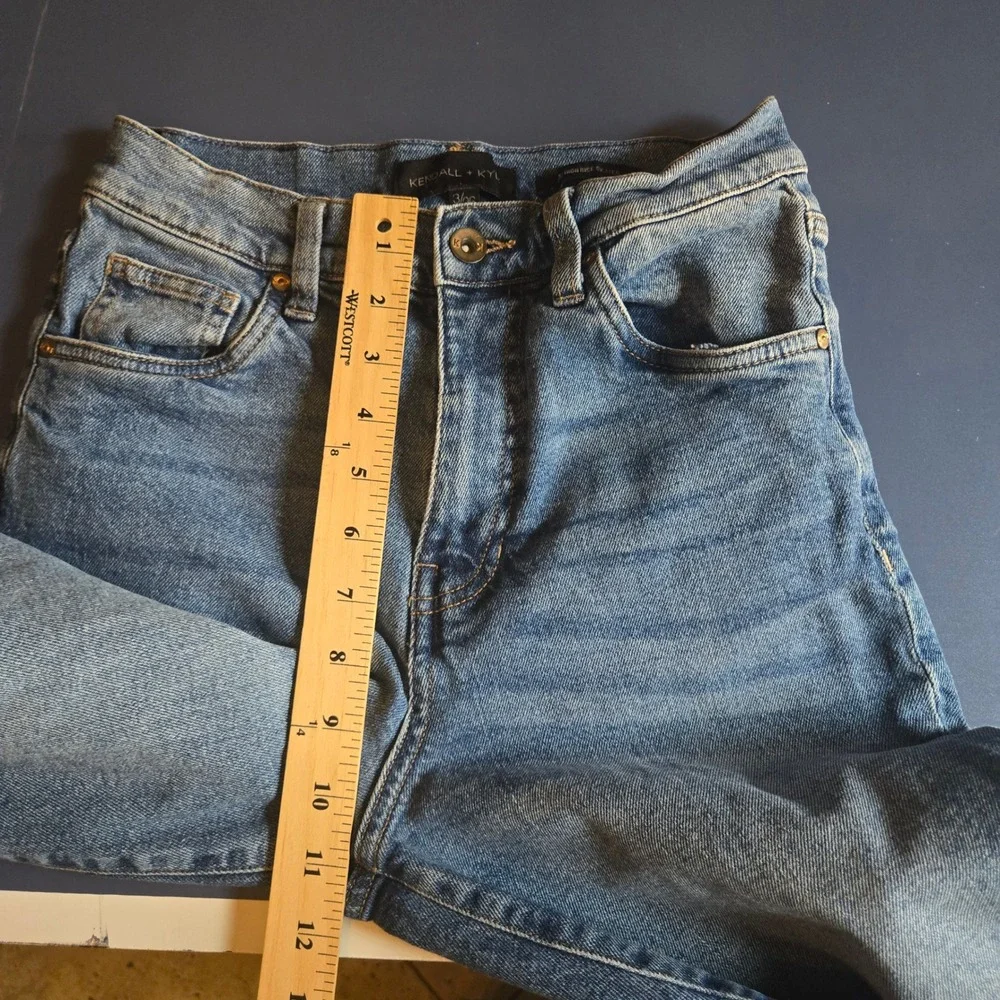 Kendall + Kylie High Rise Skater Jeans Medium Wash Wide Leg Denim Size 3/26